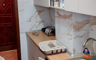 De inchiriat apartament 2 camere in micro 17, etaj 3, 350 euro - Poză 4