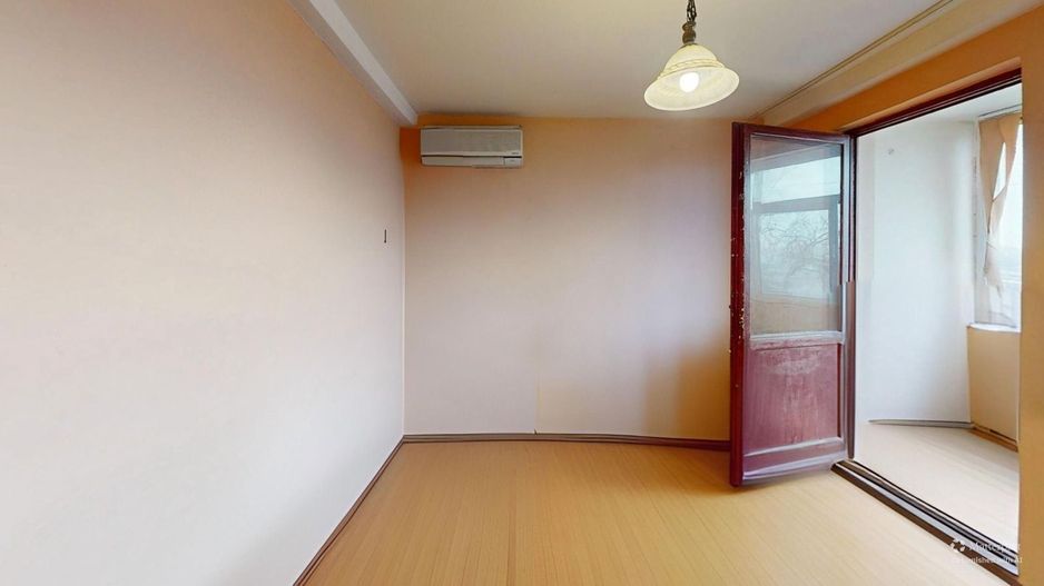 De vanzare, Bd. Ferdinand – 3 camere, 3 balcoane inchise, decomandat - Poză 5