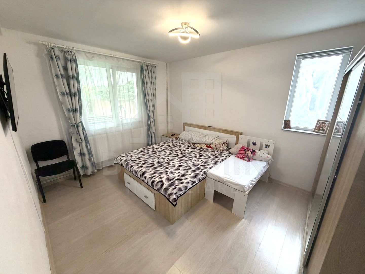 Casa moderna P+1- 3 dormitoare - centrala - mobilata utilata - Carcea - Poză 3