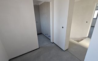 Casa Individuala Moderna cu 5 camere, si 350 mp de curte, in Sura Mica - Poză 12