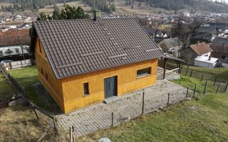 Casa din barne cu 3 dormitoare si pardoseala Gura Humorului - Poză 23