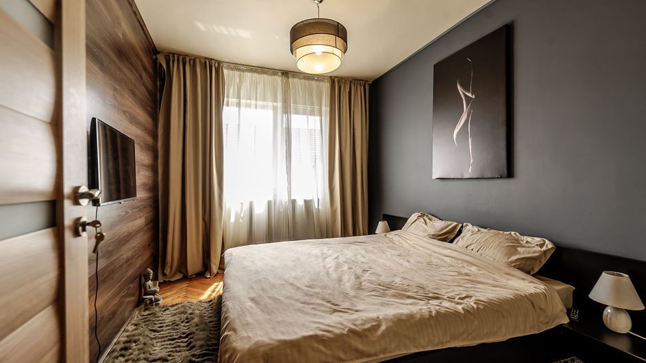 Zona liniștită, apartament cu 3 camere, etajul 1, cel mai dorit etaj! - Poză 2