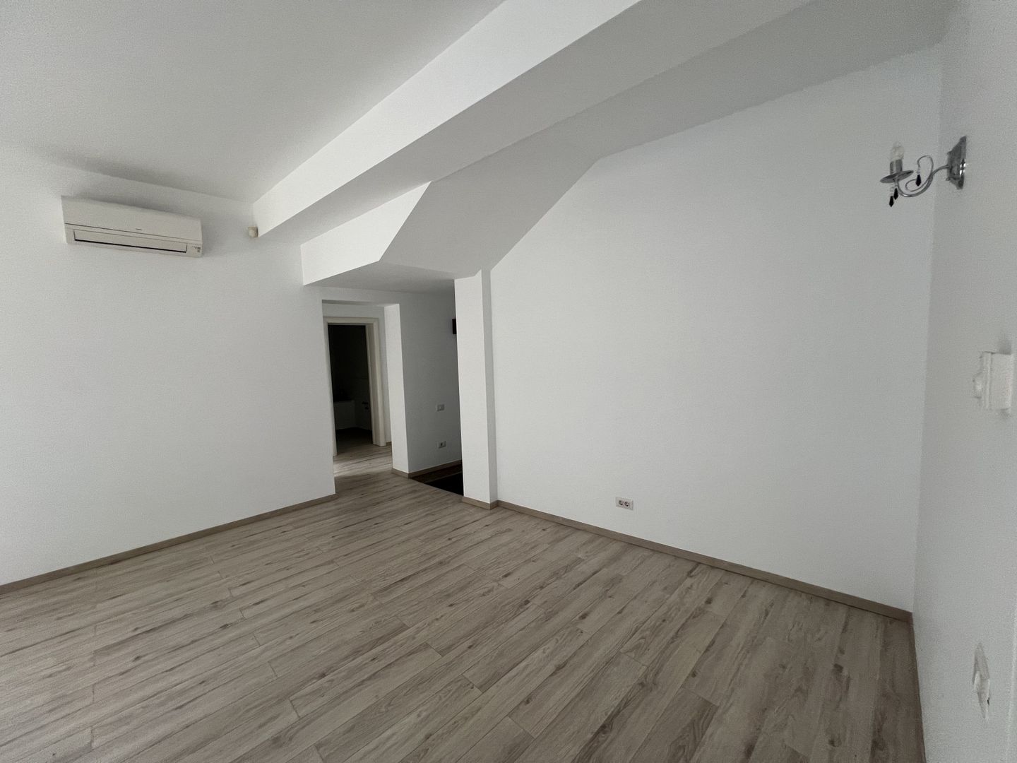 Apartament duplex Banu Manta - Primaria Sectorului 1 - Poză 12