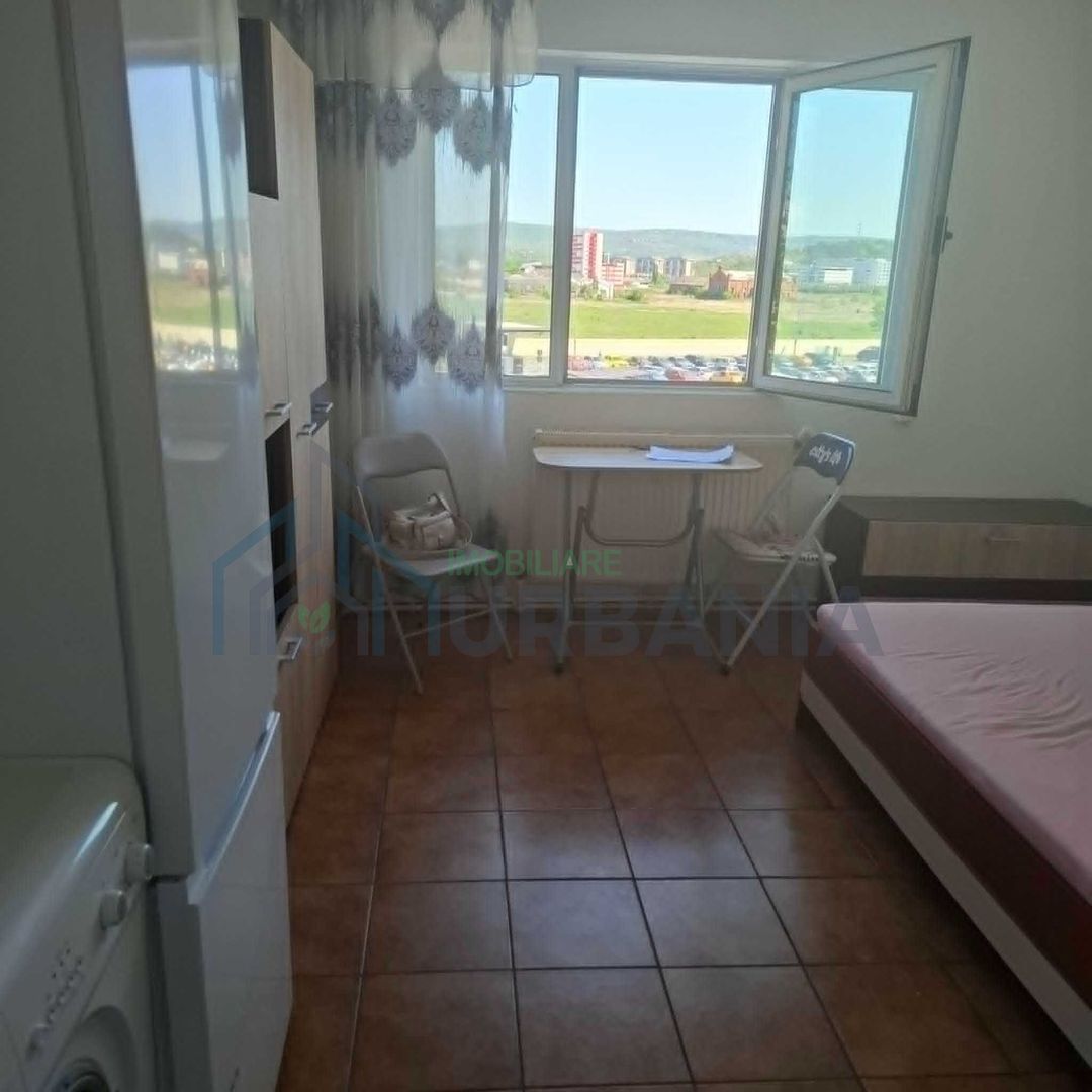 Garsonieră de închiriat, zona Nicolina Kaufland, bloc Inita, etaj 3 din 4 - Poză 1