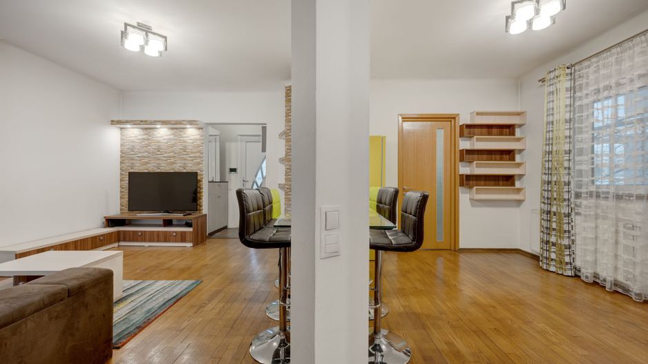 2 Apartamente  in Vila 5 Cam Metrou Basarab Gara de Nord - Poză 5