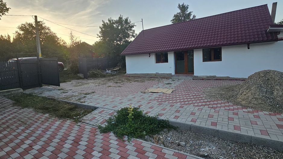 Casă de vânzare în Văleni Secuieni – Fără comision pentru cumpărător - Poză 2