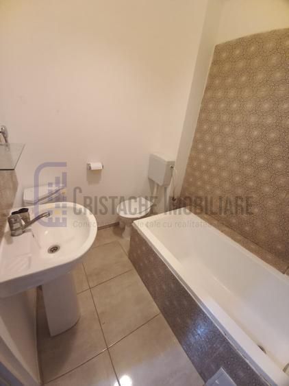 Particular, inchiriez apartament frumos in Vila nou renovata - Poză 6