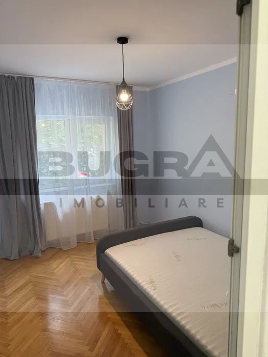 Apartament de 4 camere, 75 mp, decomandat, zona Golden Tulip - Poză 2