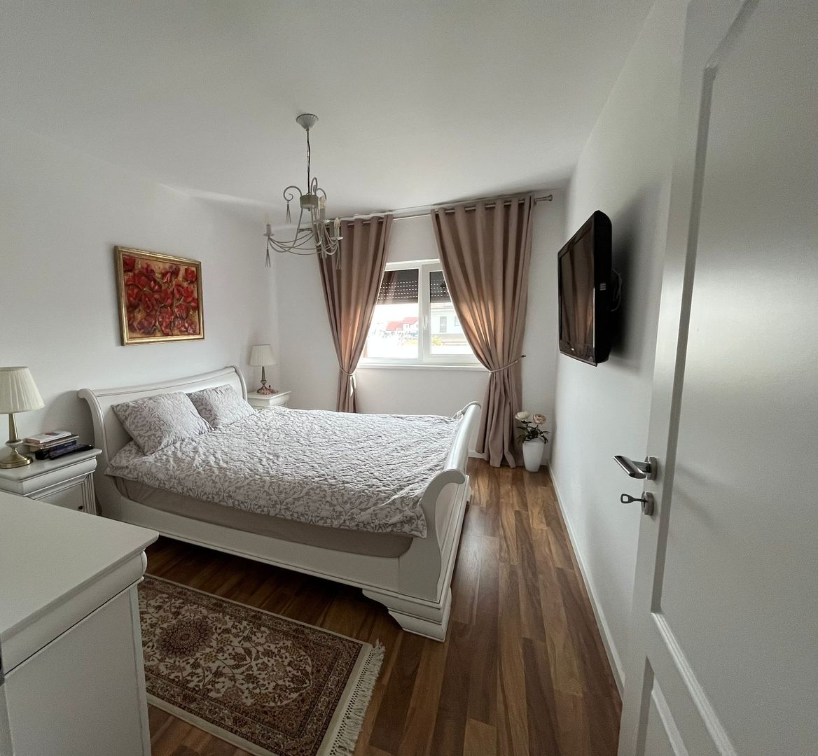 Ocazie! Casă înșiruită în Dumbrăvița, zona Cora - Poză 4