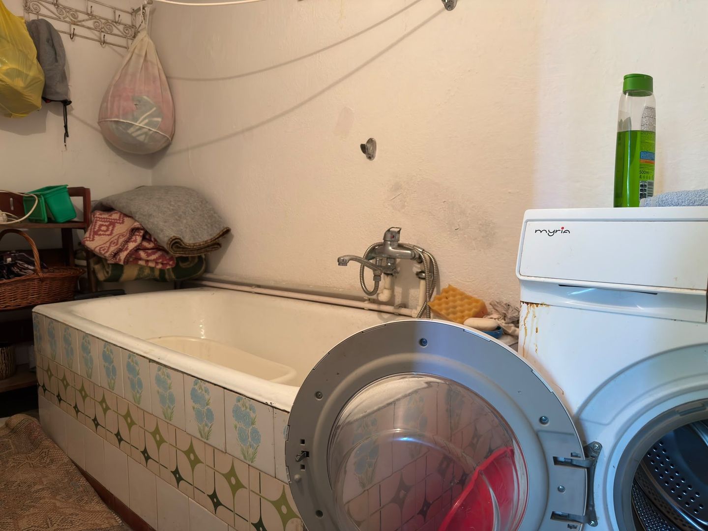 DE VANZARE GOSPODĂRIE CU POTENȚIAL ÎN BRĂNEȘTI, DÂMBOVIȚA - Poză 11