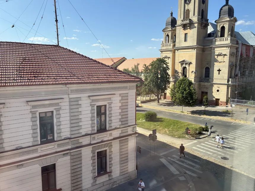 Apartament Republicii Pietonala de vanzare in Oradea - Poză 1