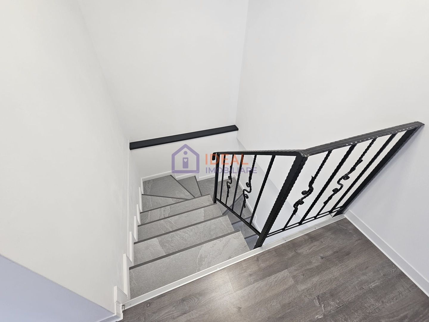 Casa Insiruita cu 3 camere, 76 mp utili, Calea Cisnadiei - Poză 7