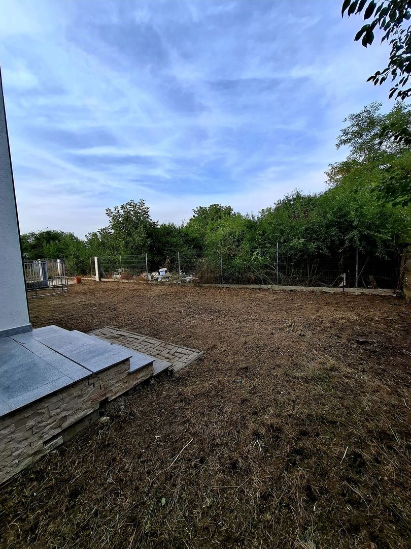 BUFTEA - APARTAMENT 3 CAMERE CU TRERASA SI CURTE. - Poză 14