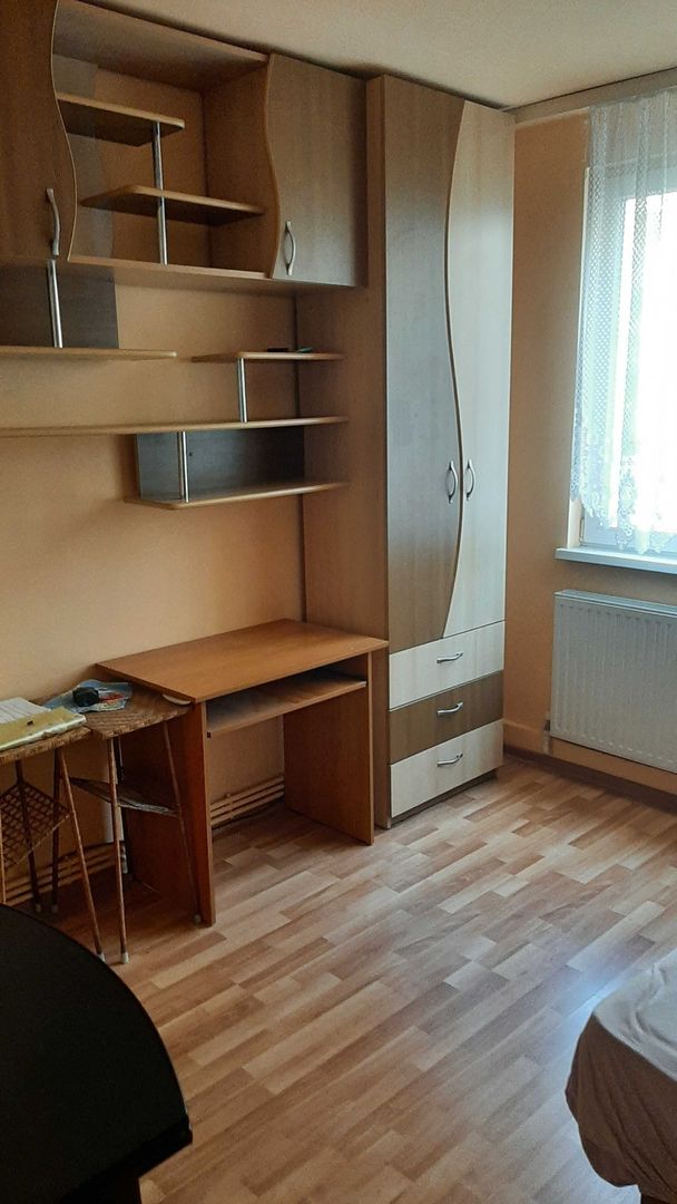 Apartament decomandat cu 3 camere confort 1 sect.4 Aparatorii Patriei - Poză 3
