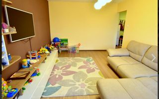 Apartament cu 3 camere Torontalului - Poză 1