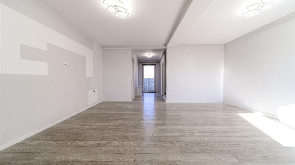 Duplex P+E 4 camere 2 bai Urseni - Poză 3