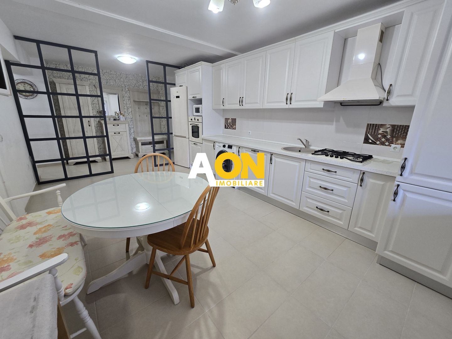 Apartament 2 Camere Zona Cetate, Bloc Nou - Poză 1