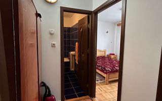 De inchiriat apartament 2 camere, zona Capat 1. Pret 250€ - Poză 3