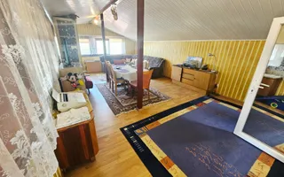 🏡 Casă spațioasă cu 9 camere în Strejnicu – pentru locuință, birouri - Poză 46