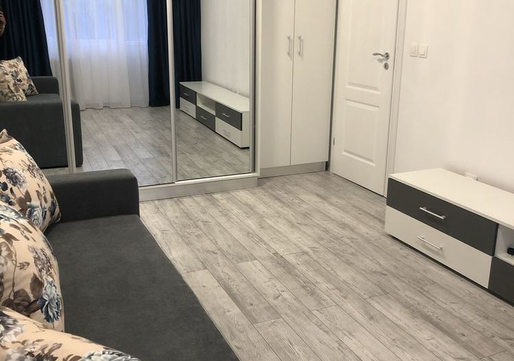 3 camere de inchiriat | decomandat | Metrou Râul Doamnei - Poză 1
