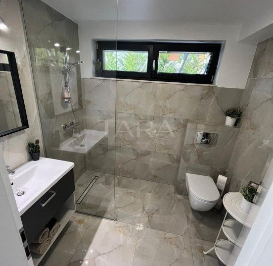 Casa spectaculoasa, zona privata, finisaje de lux. - Poză 6