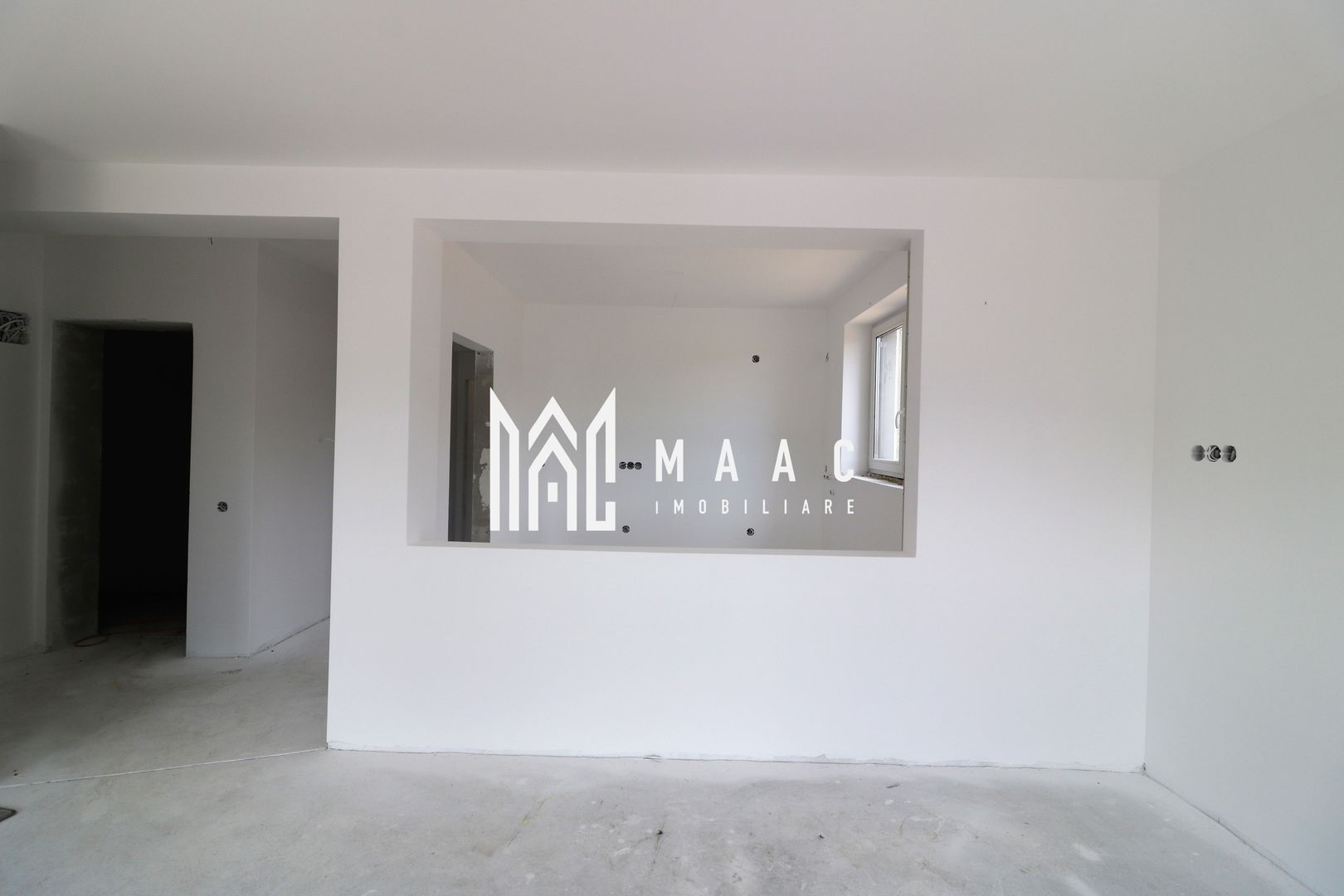 Apartament tip penthouse | Etaj 2 | Loc de parcare - Poză 1