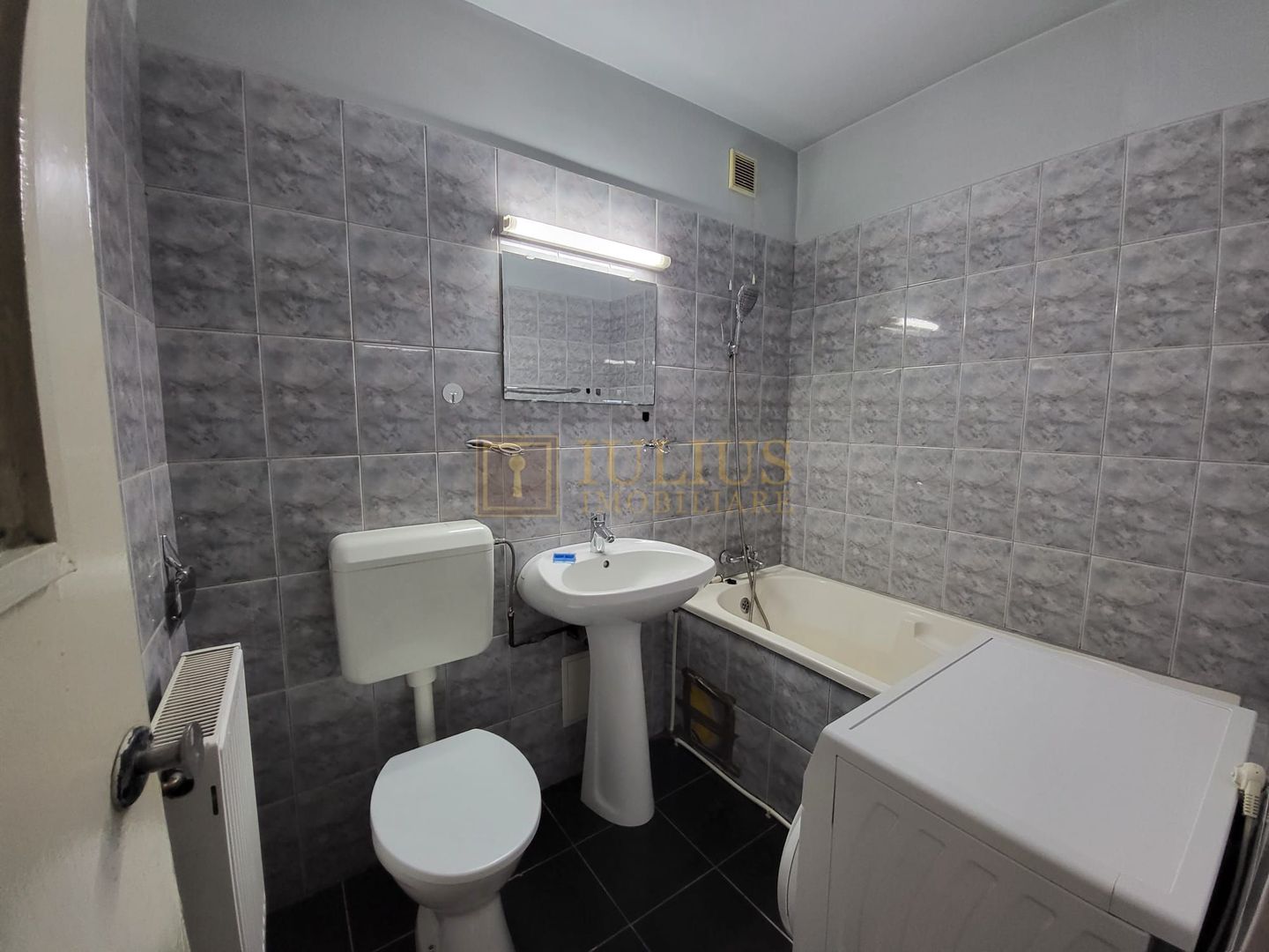 garsoniera | pet friendly | bucatarie separata - Poză 3