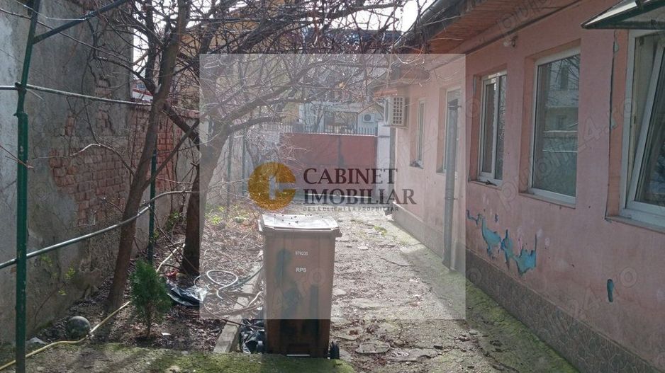 Vânzare 2 Case în Domenii – 246 mp Teren, Locație Excelentă - Poză 3