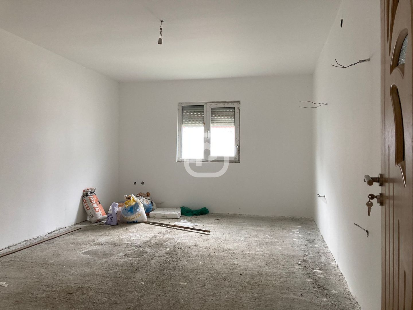 Casa in constructie 150 mp construiți și teren 1.330 mp – Doroteia - Poză 6