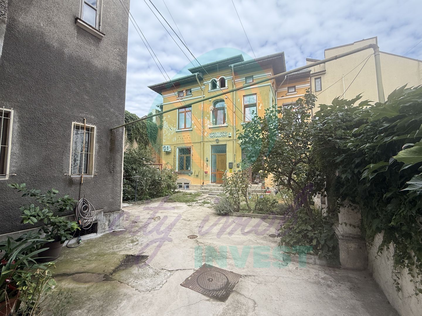 Apartament cochet vila edificata in perioada interbelica - Poză 15