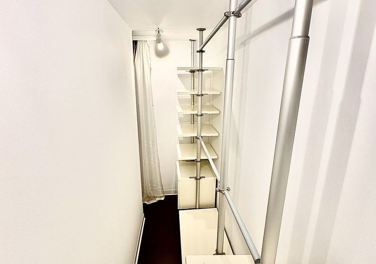 Vanzare Apartament 2 Camere Mall Vitan Superb 60 mp Mobilat & Utilat Premium - Poză 9