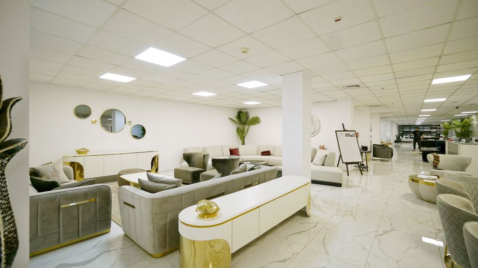 Spatiu comercial 2000 mp,Valea Cascadelor - Poză 7