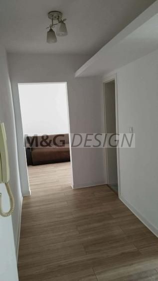 Apartament renovat zona Spital Judetean - Poză 1