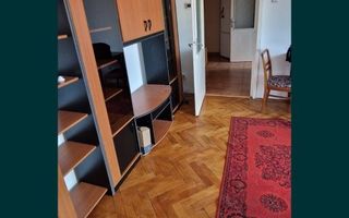De vânzare apartament cu 2 camere central - Poză 1