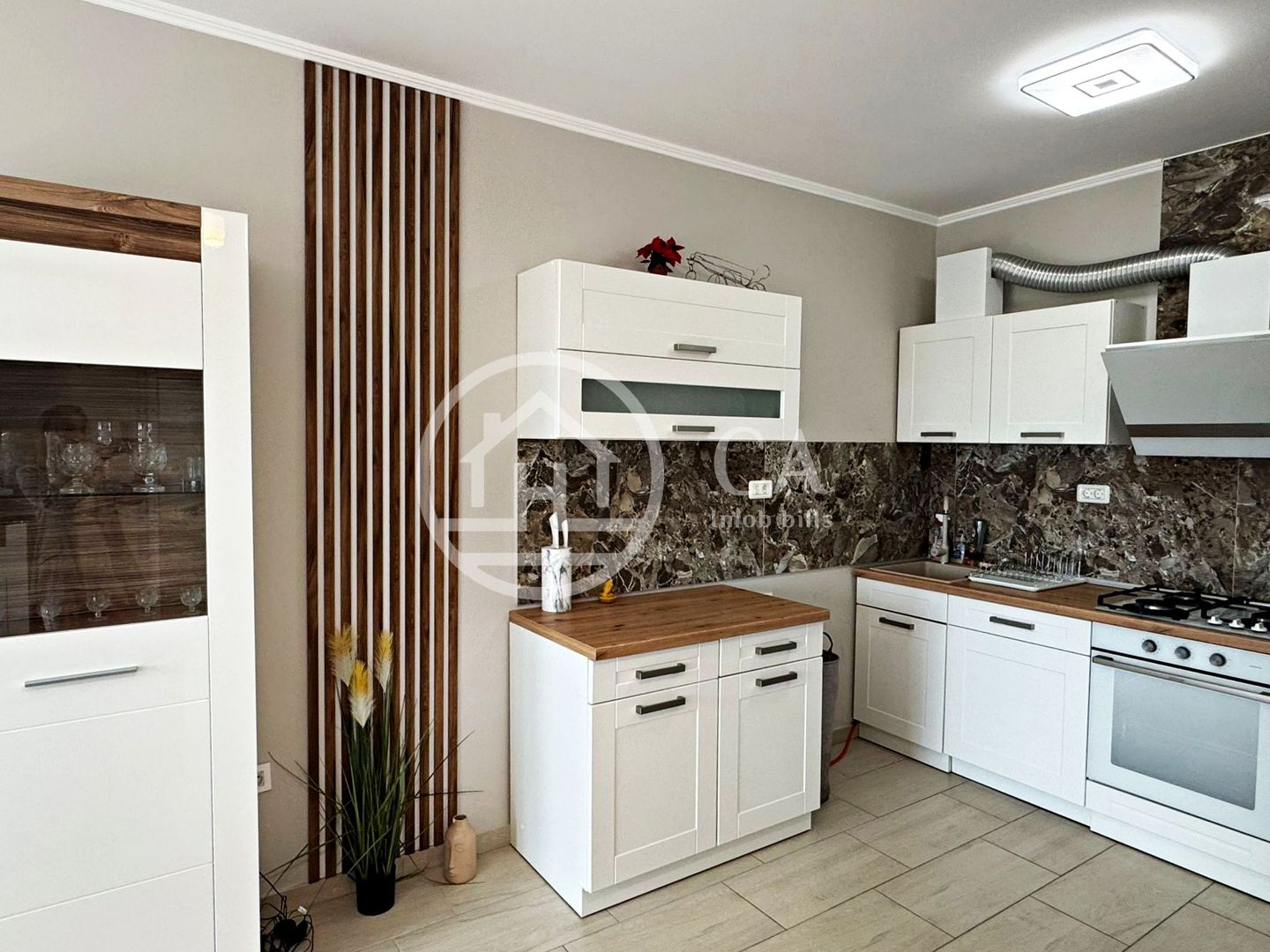 Apartament de închiriat cu 2 camere în zona AES Residence, Oradea - Poză 8