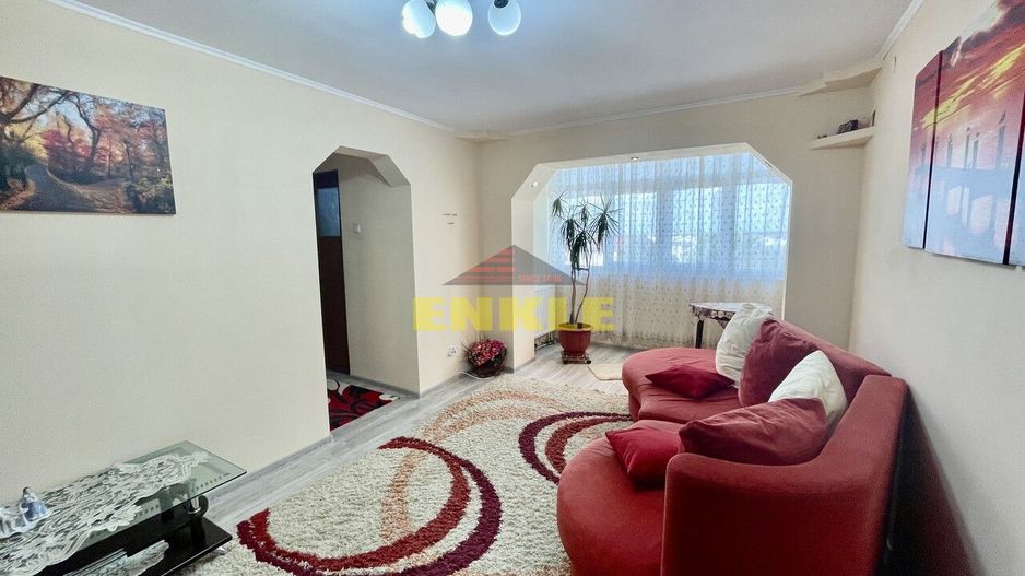 Apartamentul cu 3 camere, zona Primăverii - Poză 1