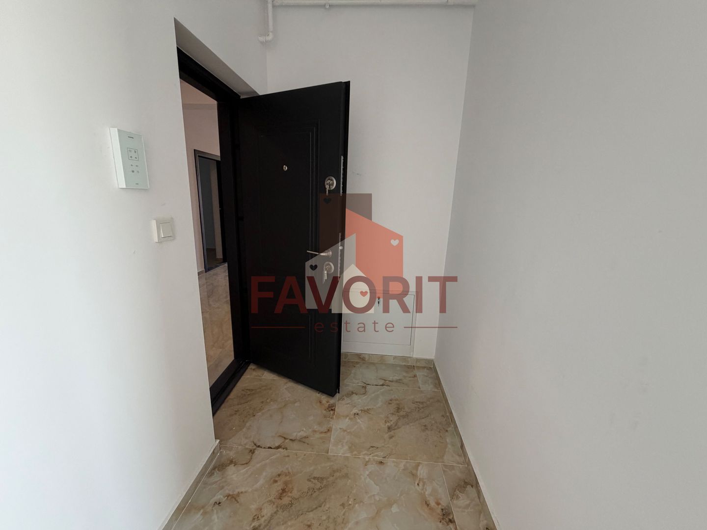 Terasa generoasa. Disponibil imediat. - Poză 9