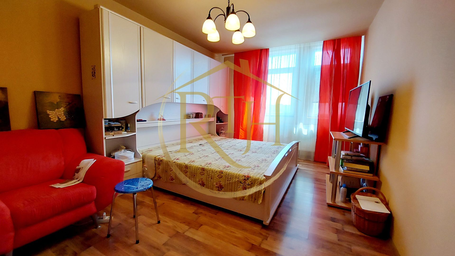 Oferim spre vanzare apartament cu 3 camere, aproape de Complex - Poză 8