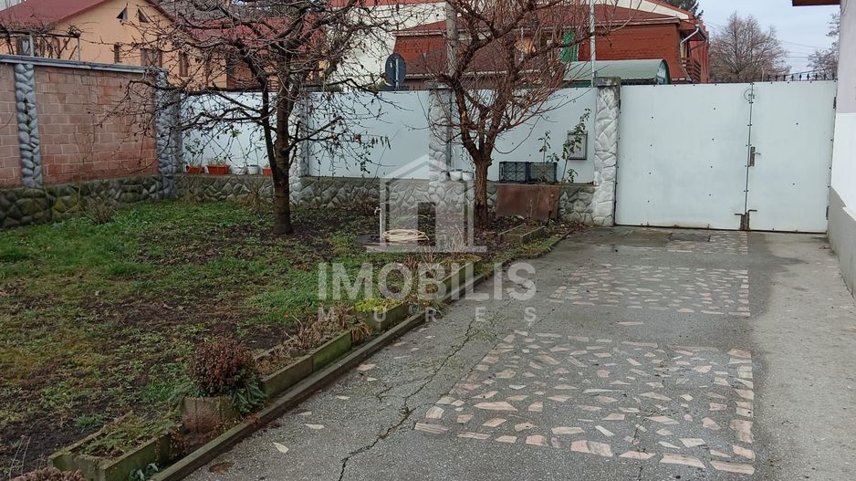 Vânzare casă de locuit cu spațiu comercial – Oportunitate excelentă! - Poză 3