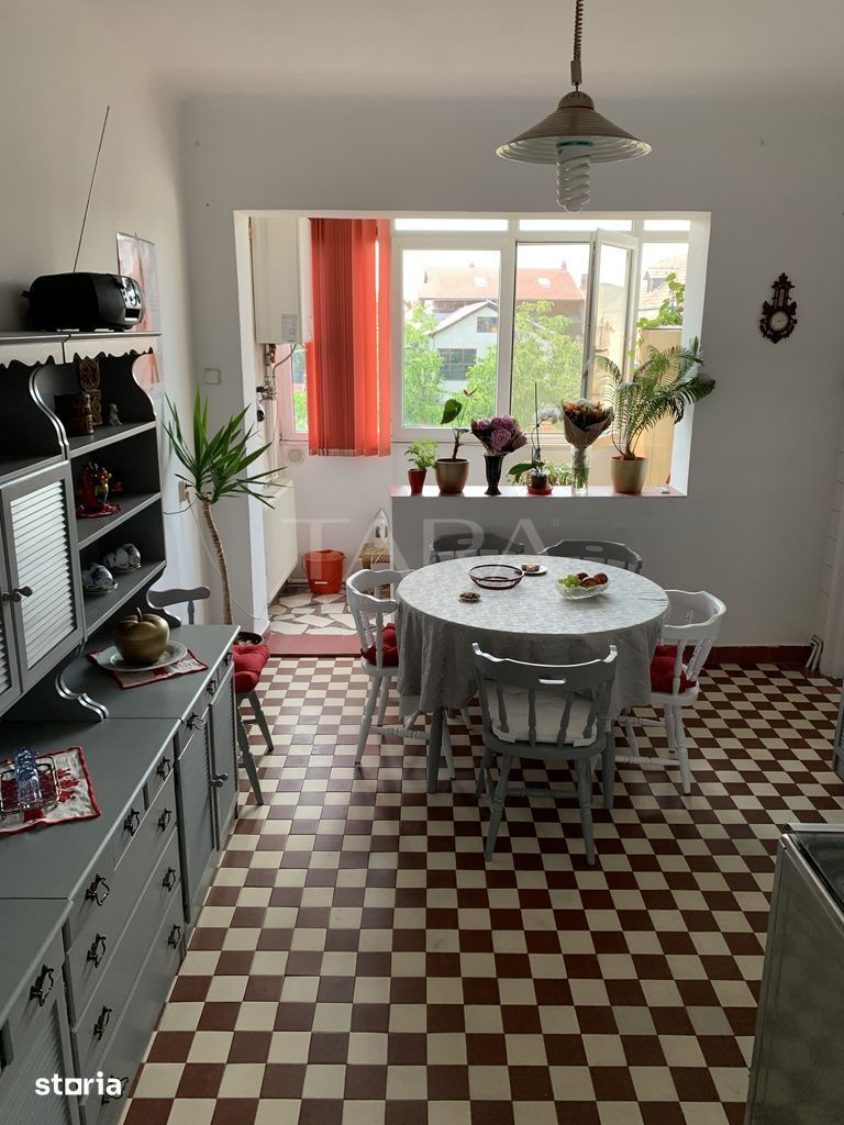 Apartament 3 camere Grui, 125 mp, garaj și boxă, zonă liniștită. - Poză 1