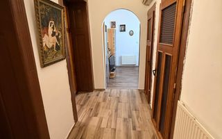 cladire istorica| Iosefin| 2 dormitoare| centrala proprie| camere inalte| - Poză 4