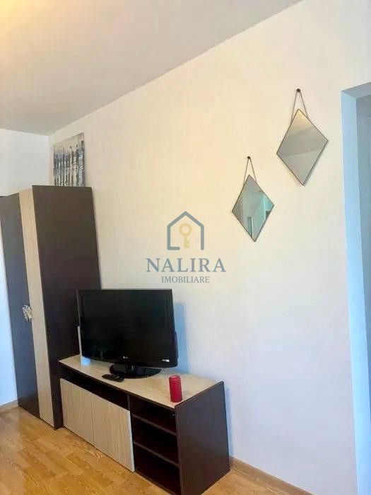 De vanzare apartament 3 camere Cosbuc parter de vanzare — Central - Poză 7