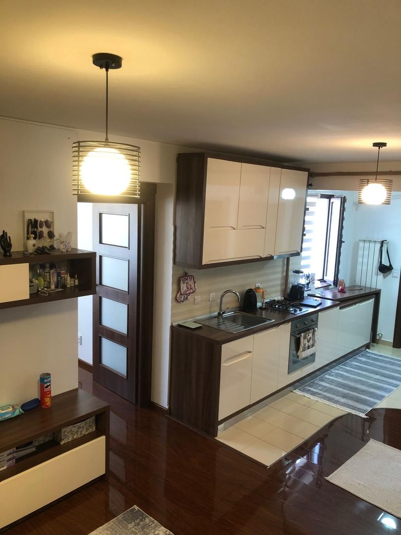 De vanzare apartament 2 camere Militari Residence - Poză 1