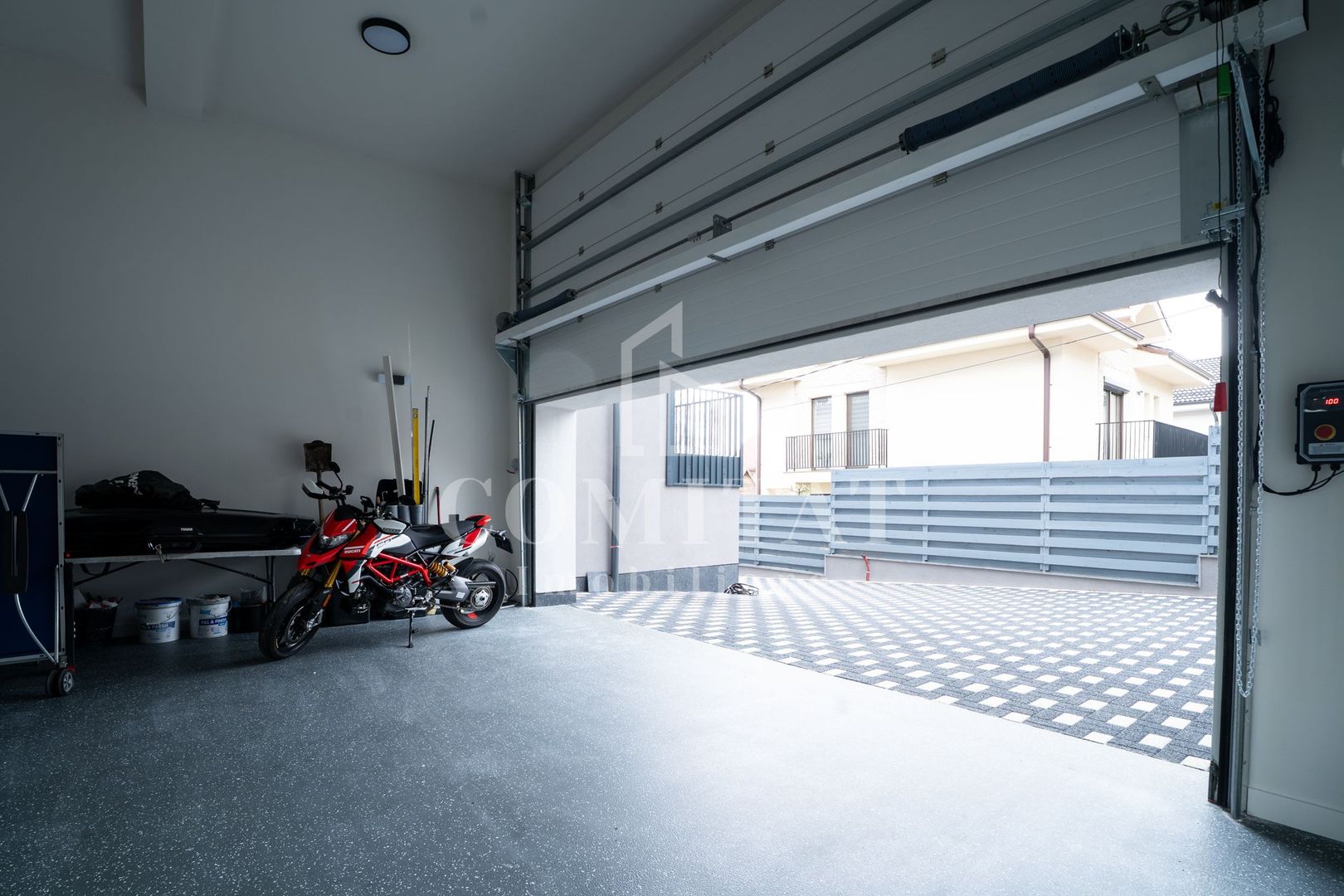 Casă generoasă la intrarea în cartierul Făget - Poză 13