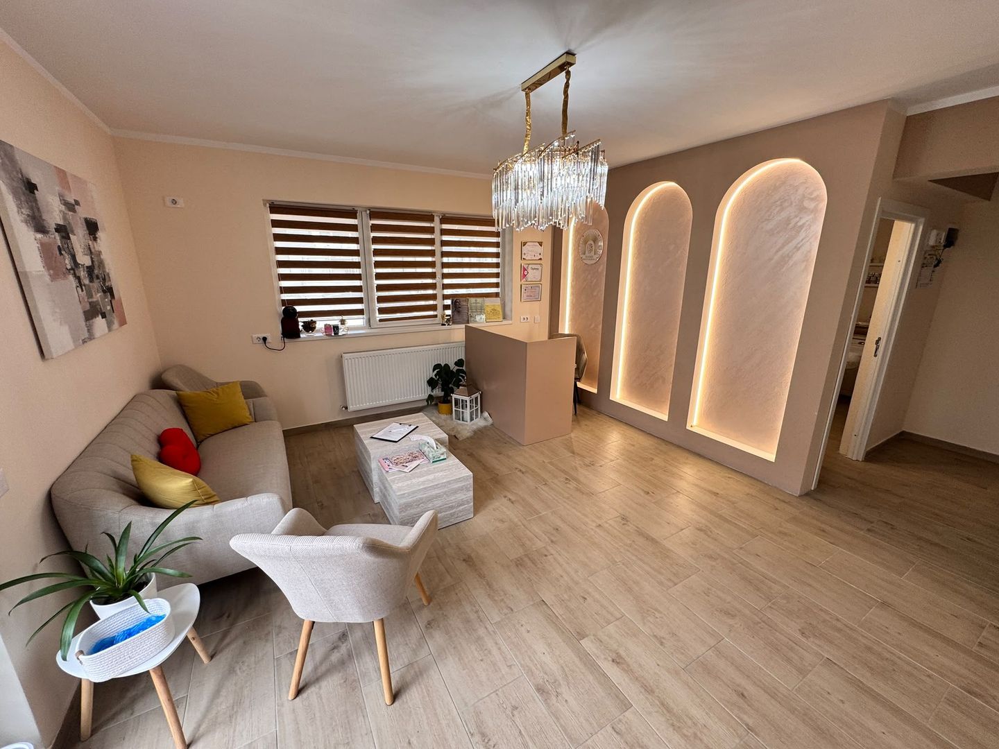 SPATIU ADIMISTRATIV - CURTE PRORIE 78MP, 2 PARCARI INCLUSE - Poză 1