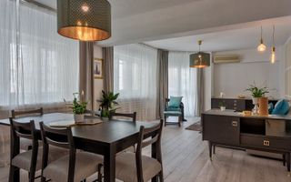 Apartament superb de 3 camere zona Universitate - Poză 13