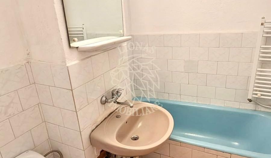 Oferta! Apartament decomandat 2 camere-balcon-investitie-Central - Poză 6