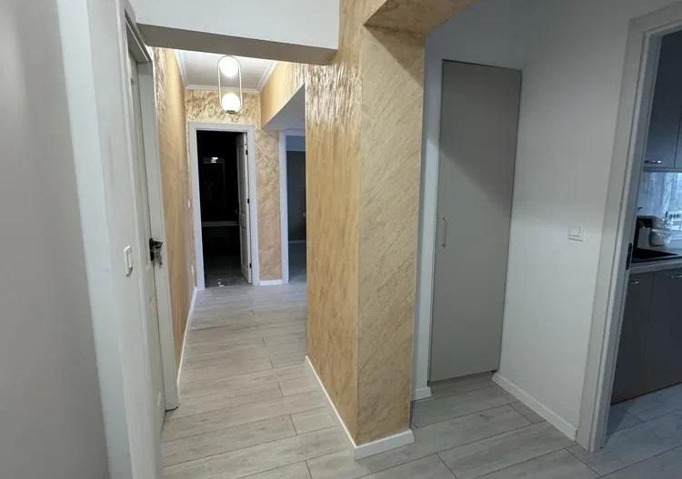 Apartament 3 camere, decomandate, mobilat și utilat, zonă ultracentrală; - Poză 5