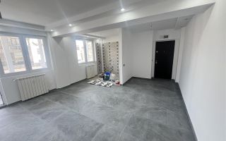3 camere decomandat Ultracentral totul nou CENTRALA PROPRIE - Poză 2