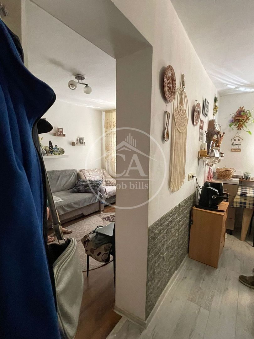 Apartament cu o cameră de vânzare in zona Rogerius, Oradea - Poză 7